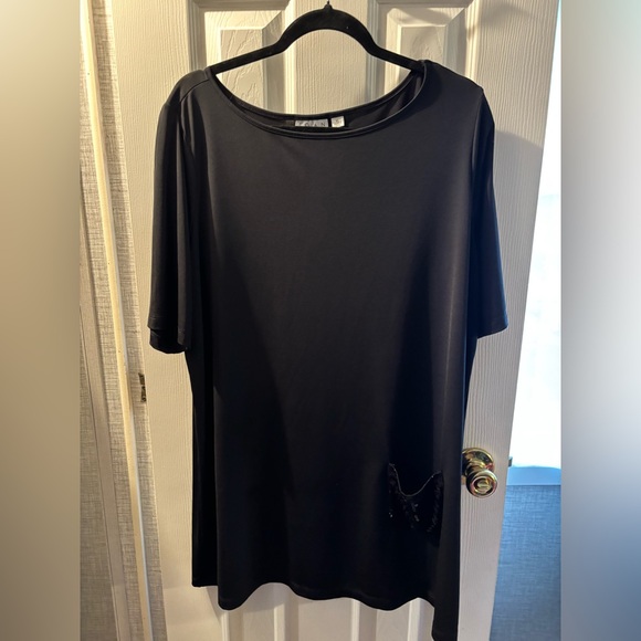 Joan Rivers Tops - Joan Rivers Black Short Sleeve Top